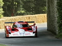 伝説のルマン耐久マシン「トヨタ TS020」が走る! …国内初めて 画像