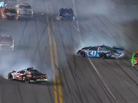【NASCARスプリントカップ 第1戦】パトリック、13台を巻き込む事故によりリタイア 画像