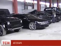 前ウクライナ大統領、秘密の高級車コレクション［動画］ 画像