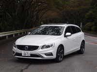 【ボルボ V60 T4 Rデザイン 試乗】＋αの動力性能がもたらす余裕…松下宏 画像