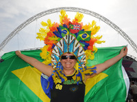 【新聞ウォッチ】サッカーW杯、五輪異変、ブラジル人の出稼ぎ労働者帰国ラッシュ 画像