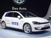 【ジュネーブモーターショー14】GTI ゆずりの走りとEVのイイトコ取り…VW ゴルフ GTE 画像