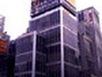 待ち合わせ名所にIT導入へ、日産銀座ギャラリーを化粧直し 画像