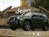 【フランクフルトモーターショー05】伝統で世界を攻略…ジープパトリオット 画像