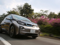 【BMW i3 試乗】サスティナビリティとドライビングプレジャーは両立できるか…鈴木ケンイチ 画像