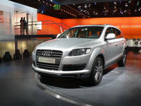 【フランクフルトモーターショー05】アウディ Q7 は新たなベンチマーク 画像