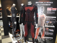 【東京モーターサイクルショー14】各分野の専門家の英知を結集した究極のバイク用アンダーウエア 画像