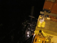 日本郵船、コンテナ船が地中海で遭難したヨットの5人を救助 画像