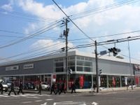 クライスラー/ジープ郡山オープン…震災後の建て替えを機に併設 画像