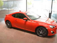 トヨタ、86を一部改良「ボルト交換で現行車もアップデート可能に」 画像