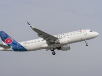 エアバス、中国の青島航空にA320第一号機を納入 画像