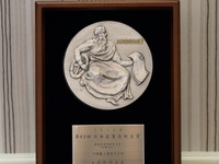 川崎重工、鉄道車両新型台車「efWING」が文部科学大臣賞を受賞 画像