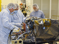 ロッキード・マーチン、GOES-R気象衛星に太陽系紫外線イメージャーをインストール 画像