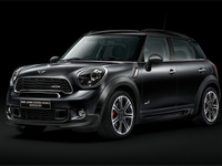 MINI JCWクロスオーバー と ペースマン にマットブラックの限定モデル 画像