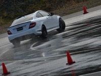 超高性能AMGマシンを御するスキル学ぶ…AMGドライビングアカデミー 画像