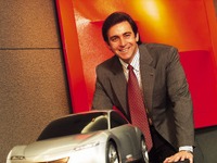 【新聞ウォッチ】米フォードCEOにマーク・フィールズ元マツダ社長就任へ 画像