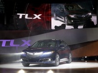 【ニューヨークモーターショー14】アキュラの新ミドルセダン、TLX 初公開…全身スポーツセダン 画像