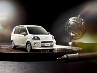 トヨタ、ポルテ に特別仕様…スマートエントリーやUVガラスを装備 画像