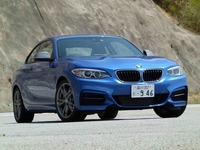 【BMW M235i MT 試乗】正統派スポーツカーの味わい…島崎七生人 画像