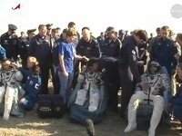 ISSの若田宇宙飛行士ら、カザフスタン共和国に無事着陸 画像
