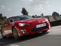 トヨタ 86、欧州で2015年型…サスペンションを再チューニング 画像