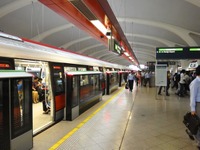 シンガポール、ラッシュ対策の鉄道早朝無料化を1年延長 画像