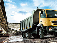 三菱ふそう、アフリカ向け戦略車をジンバブエで発売 画像