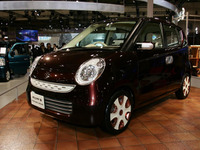 【東京モーターショー05】写真蔵…スズキ 次期 MRワゴン 画像