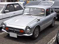 【よ！懐かしい車集合in朝霧高原2014】ホンダ S800／いすゞ 117クーペ／三菱 ギャラン／マツダ コスモスポーツ［写真蔵］ 画像