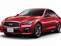 【新聞ウォッチ】日産、ベンツとの”混血”スカイラインでプレミアム市場殴り込み 画像