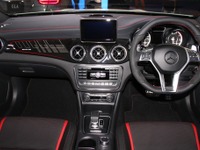 【メルセデスベンツ GLA 発表】質感高く、遊び心溢れた演出のインテリア 画像