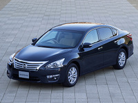 日産車のタンチョン、新型ティアナを発表…マレーシア 画像