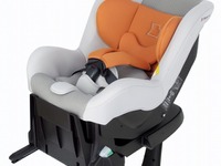 チャイルドシートにエアバッグ技術を応用、タカタが発売 画像