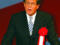 【東京モーターショー05】OICA会長「世界的な成功のシンボル」 画像