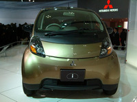 【東京モーターショー05】写真蔵…三菱  i、斬新 画像