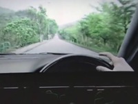 フォルクスワーゲンの衝撃CM、運転中に携帯電話を使った結末［動画］ 画像
