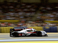 【ルマン24時間 2014】19時間経過、各クラスのトップに次々とトラブル発生…LMP1はアウディ1号車がリード 画像