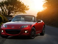 マツダ ロードスター 25周年記念車、世界限定1000台のうち750台は英国向け 画像