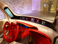 【東京モーターショー05】IRコマンダーには慣れが必要か…日産 ピボ 画像