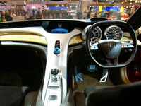 【東京モーターショー05】現実的なインパネ…ホンダ スポーツ4コンセプト 画像