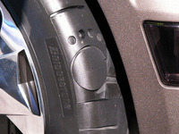 【東京モーターショー05】ホンダ W.O.W の足回りは猫足ならぬ犬足 画像