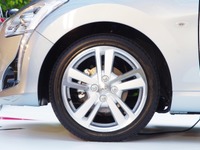 【ダイハツ コペン 新型発表】ブリヂストンの POTENZA RE050A を新車装着 画像