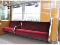 阪急電鉄、「携帯電話電源オフ車両」を廃止へ……マナー変更 画像