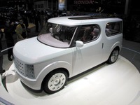 【ジュネーブ・ショー2001速報】 日産『シャッポ』は、日本が産んだミッドセンチュリー 画像