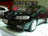 【東京モーターショー05】ヒュンダイ グレンジャー、来春に日本発売 画像