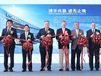 フォードモーター、中国で88店舗を同時開業 画像