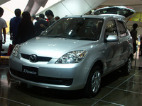 【東京モーターショー05】介護する側も、される側にも優しいマツダ“iシリーズ” 画像