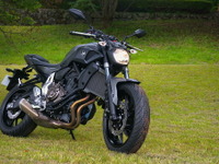 【ヤマハ MT-07 発表】「バイクのわくわく感を若者に」MT-09 の弟分の役割とは 画像