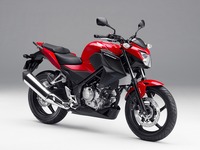 ホンダ、新型シングルスポーツ CB250F を発売…ストリートファイタースタイルを採用 画像