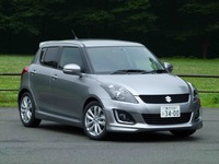 【スズキ スイフト RS-DJE 試乗】リットル26.4kmの好燃費と欧州調の足…島崎七生人 画像